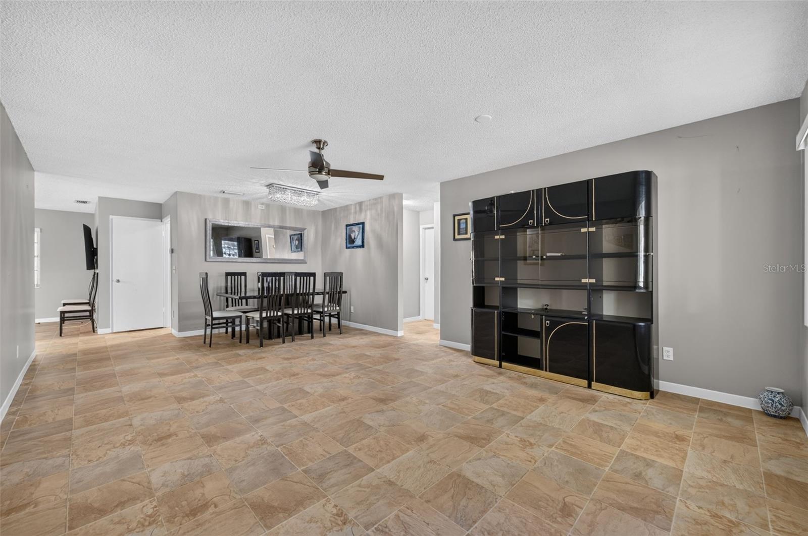 8848 Sw 96th Ln #f Property Photo 5