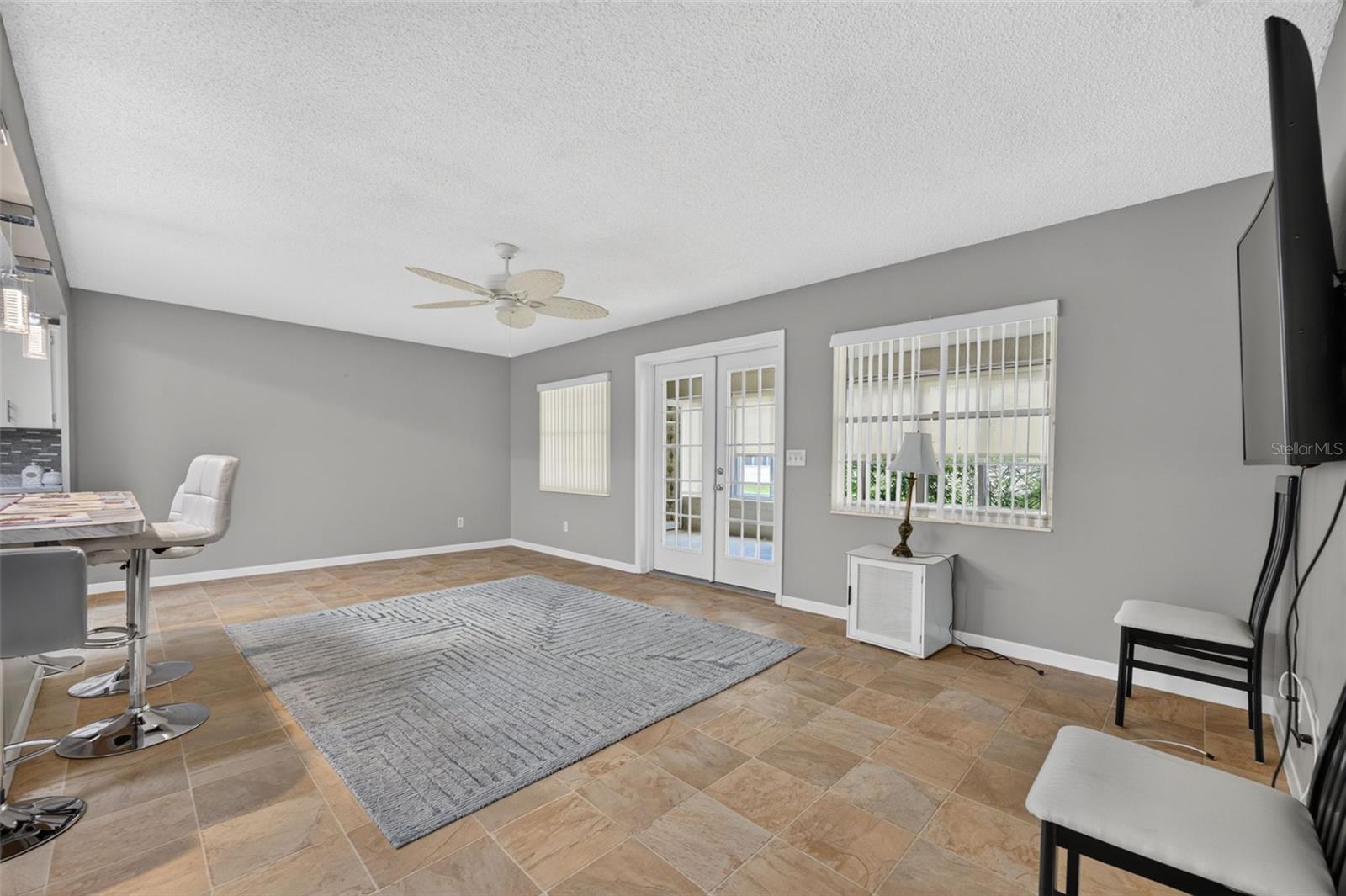 8848 Sw 96th Ln #f Property Photo 10