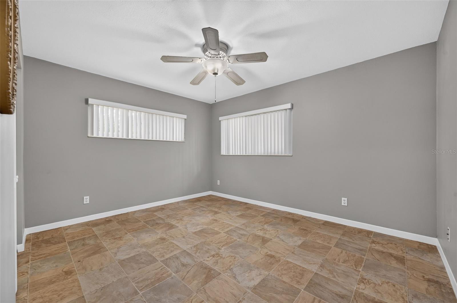 8848 Sw 96th Ln #f Property Photo 23