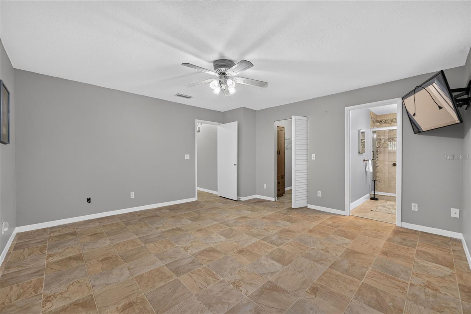8848 Sw 96th Ln #f Property Photo 27