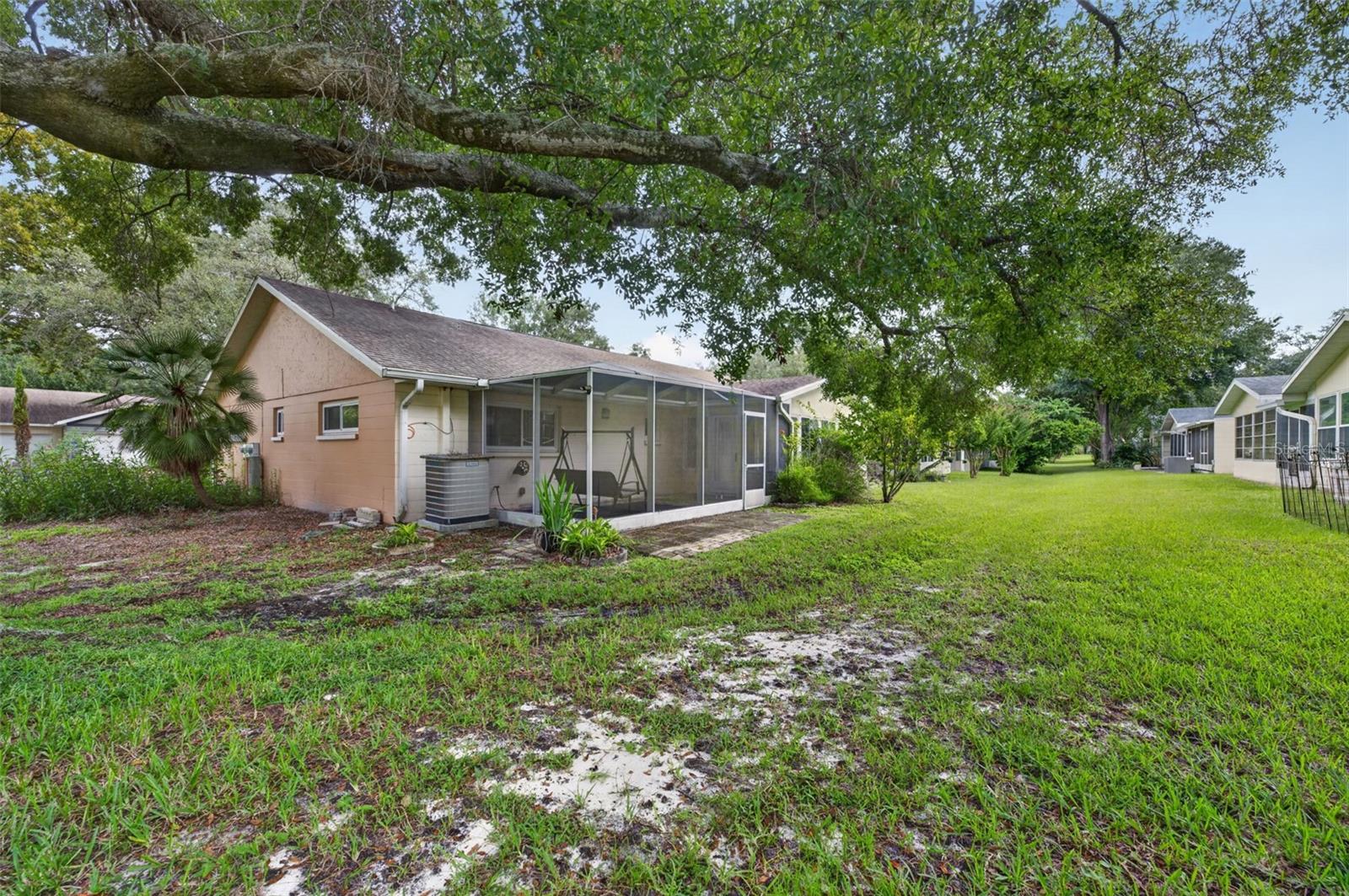 8848 Sw 96th Ln #f Property Photo 37