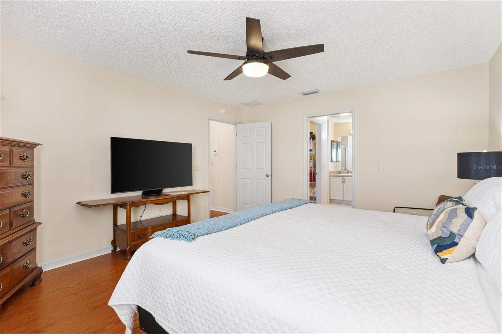 971 Kingmont Ter Property Photo 17