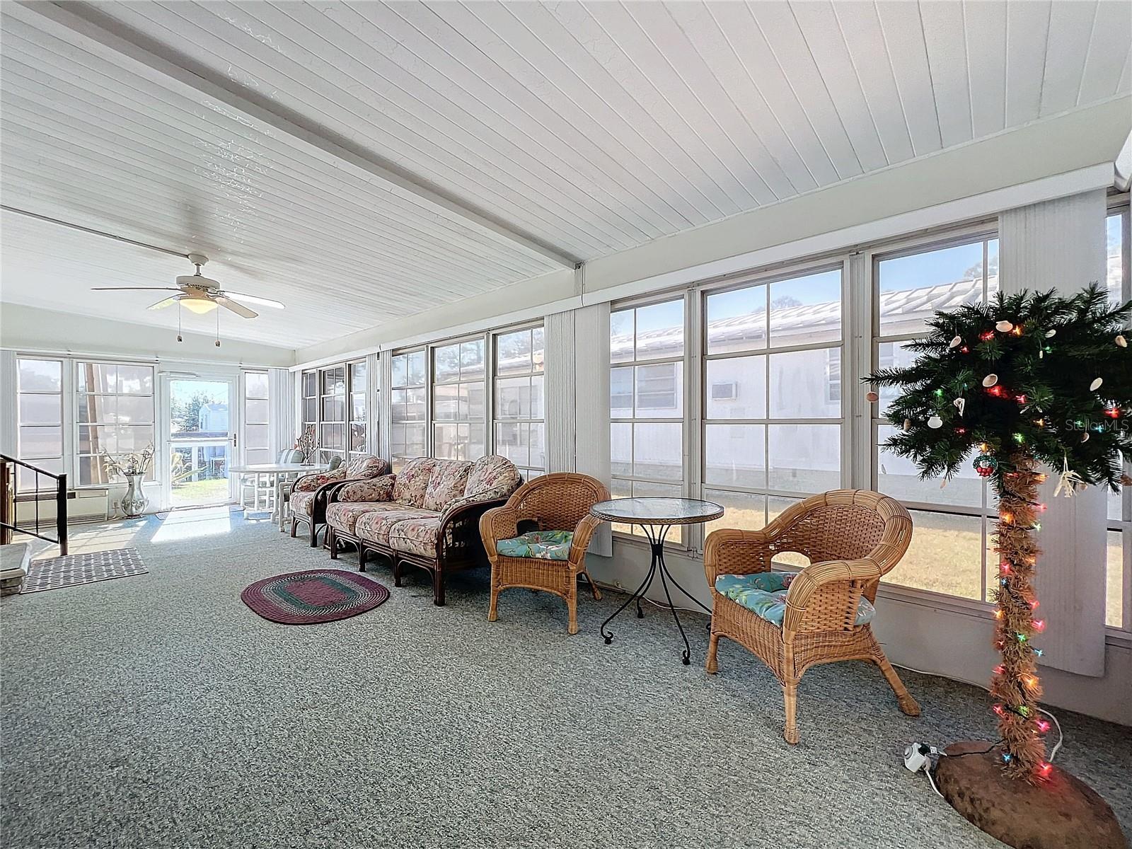 13426 Palm Dr Property Photo 8