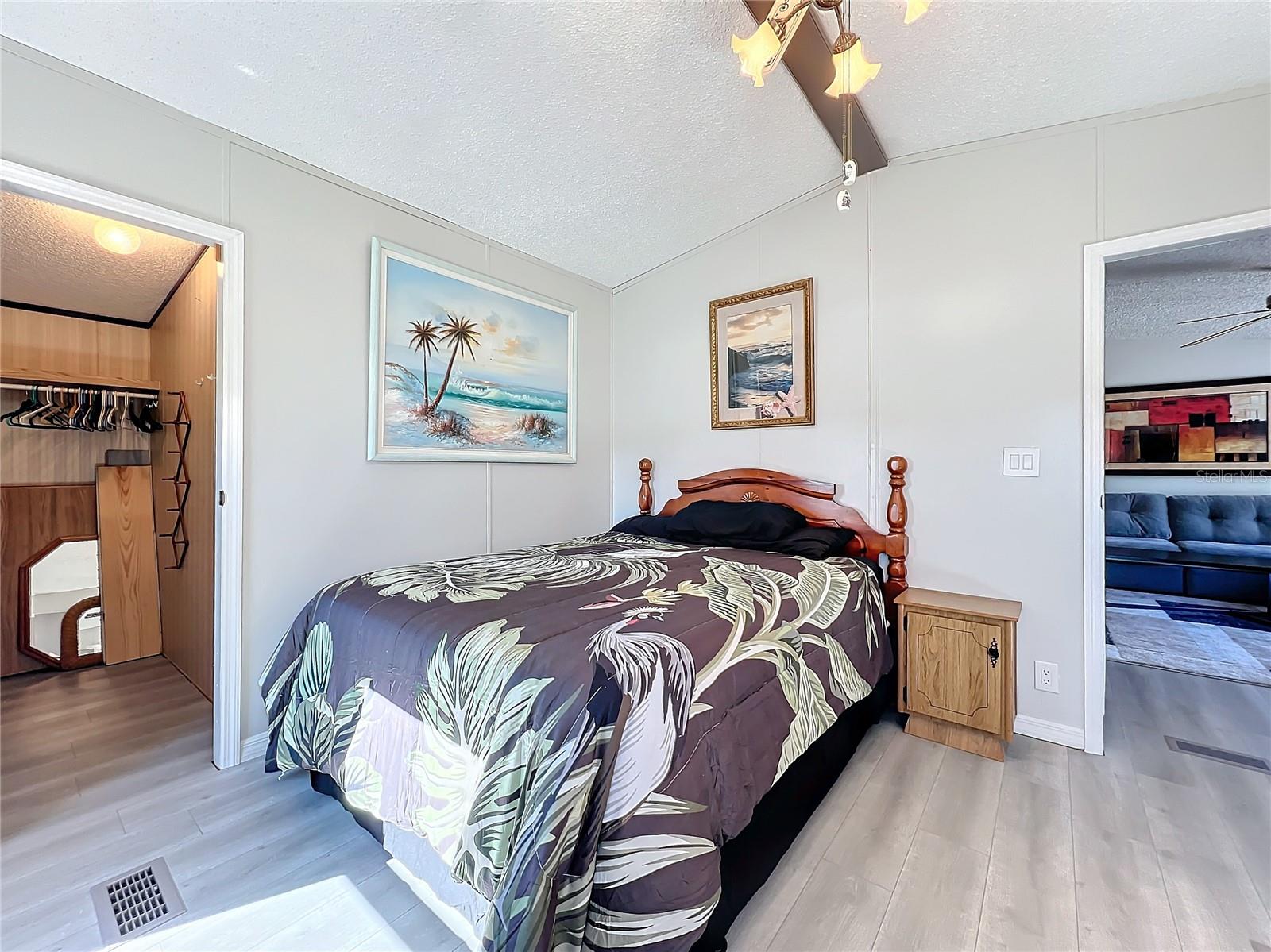 13426 Palm Dr Property Photo 20
