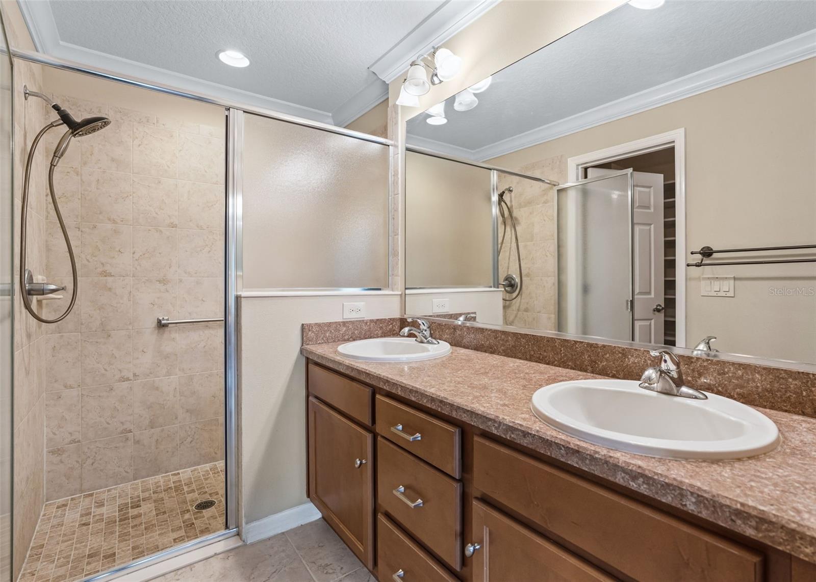 3477 Melbourne Ln Property Photo 11