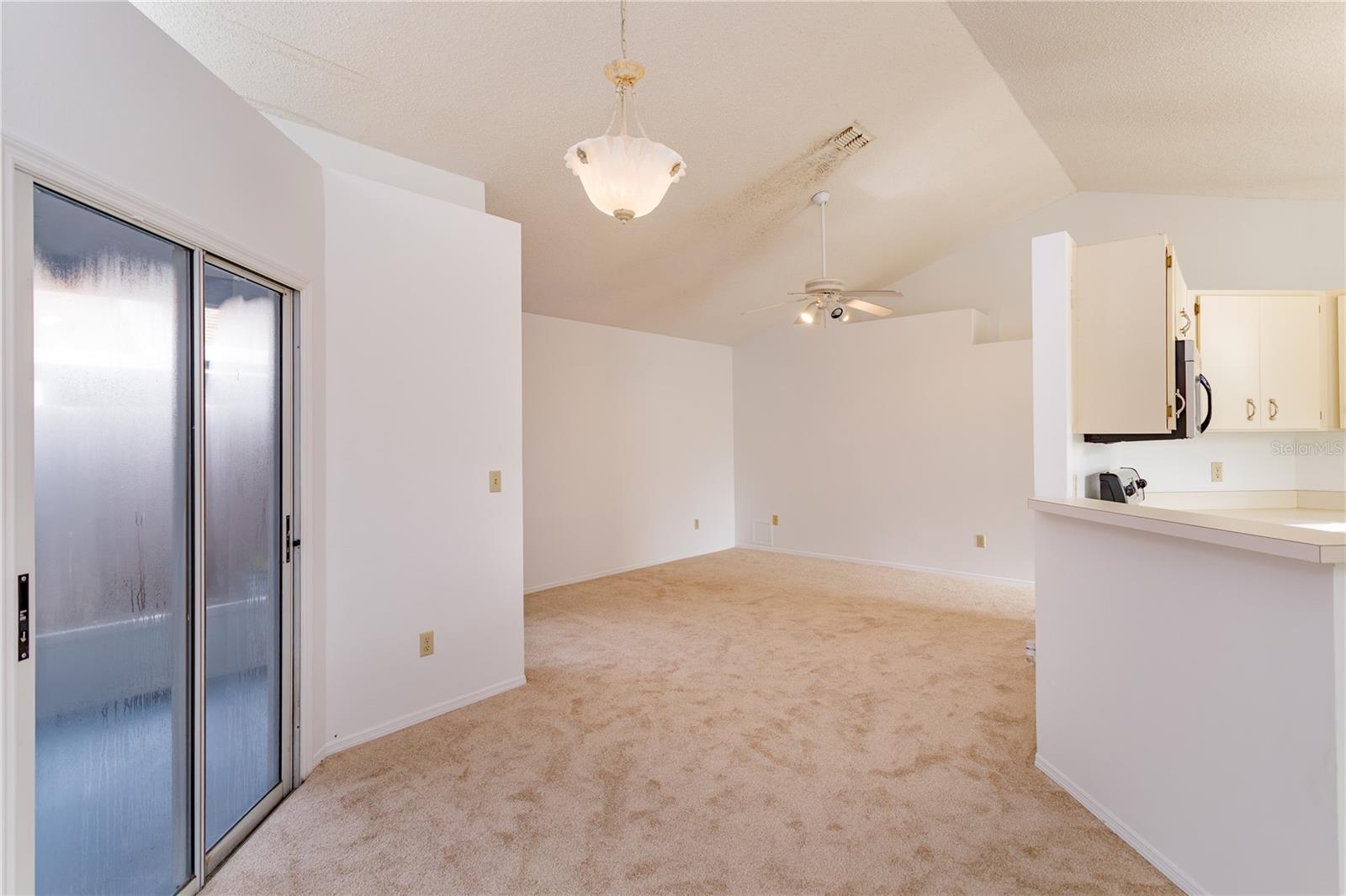 736 Olympic Cir #b1 Property Photo 8