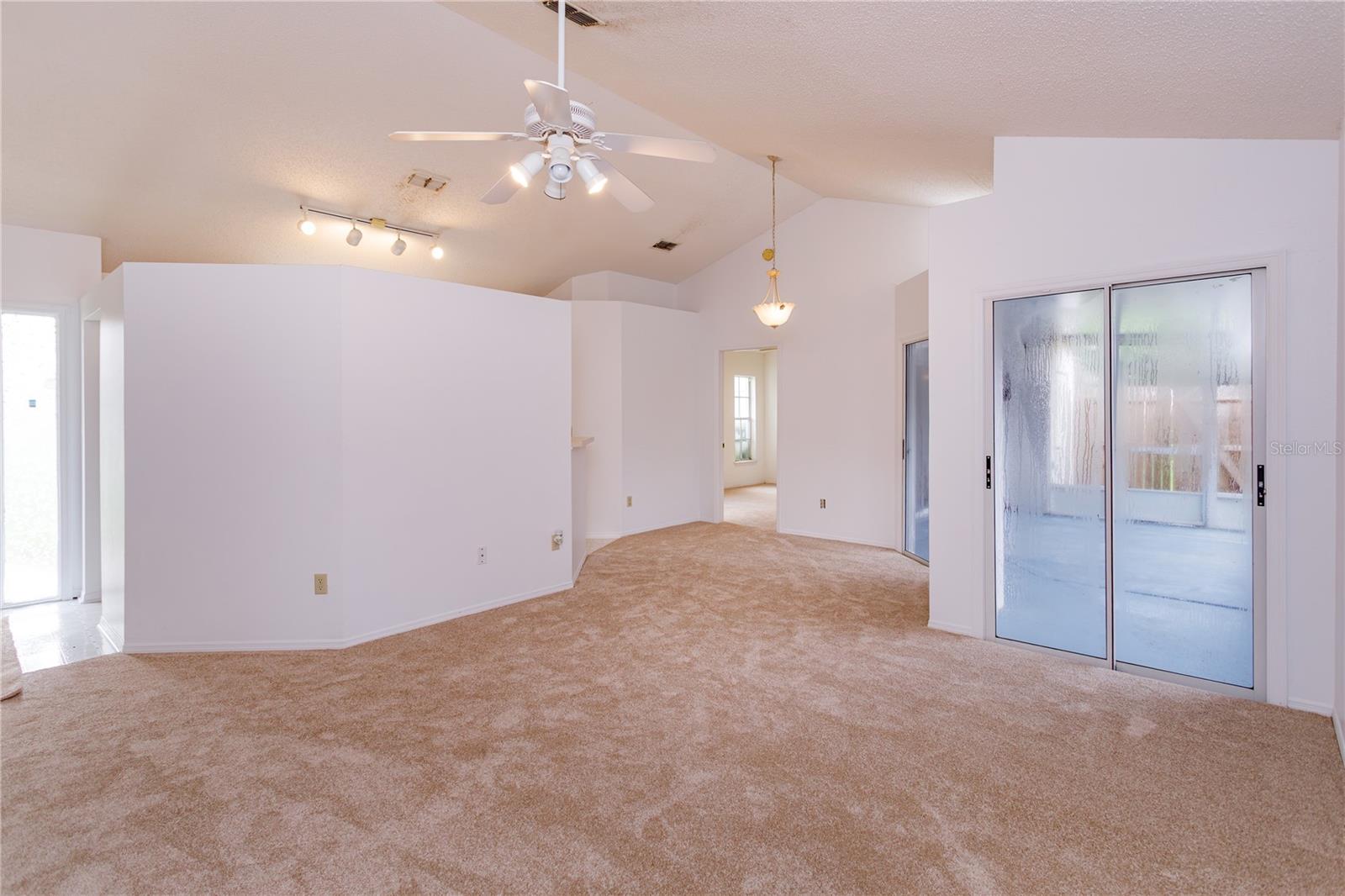736 Olympic Cir #b1 Property Photo 10