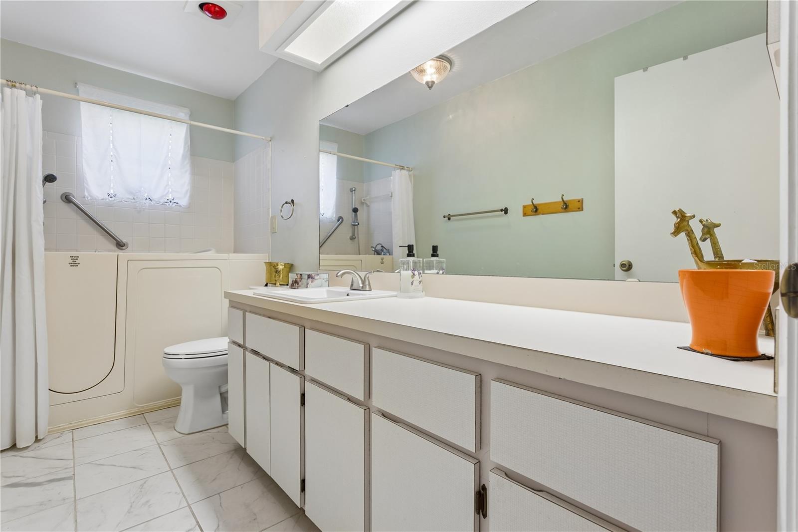 803 Dundee Cir #803 Property Photo 21