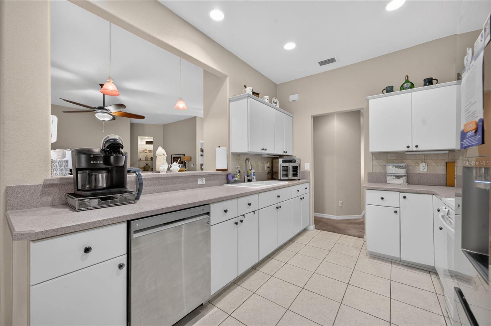 5171 Indian Ocean Loop Property Photo 15