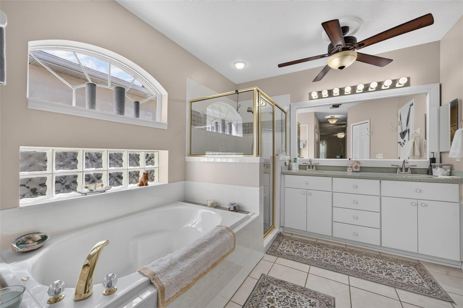 5171 Indian Ocean Loop Property Photo 24