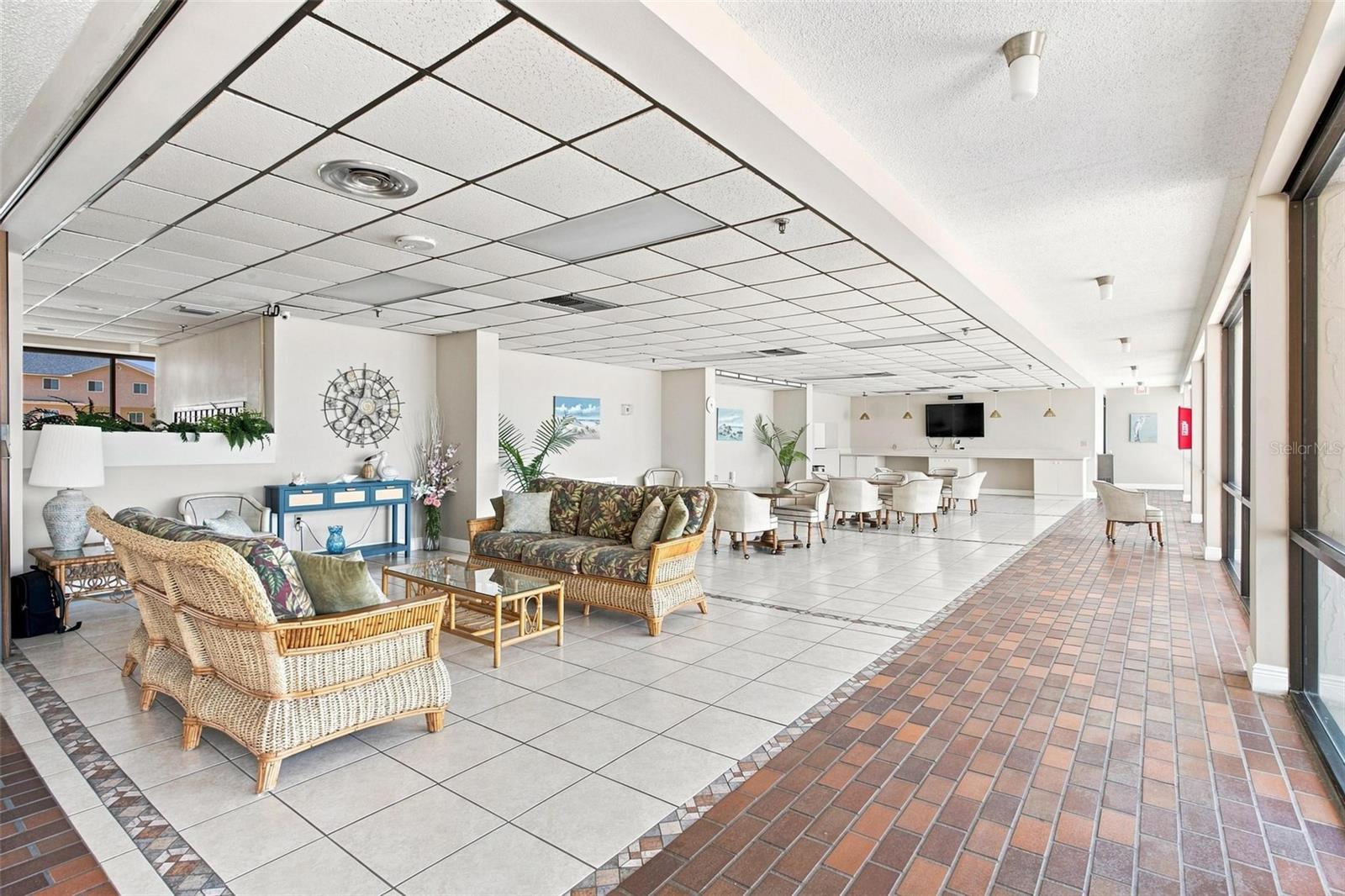 15462 Gulf Blvd #604 Property Photo 38