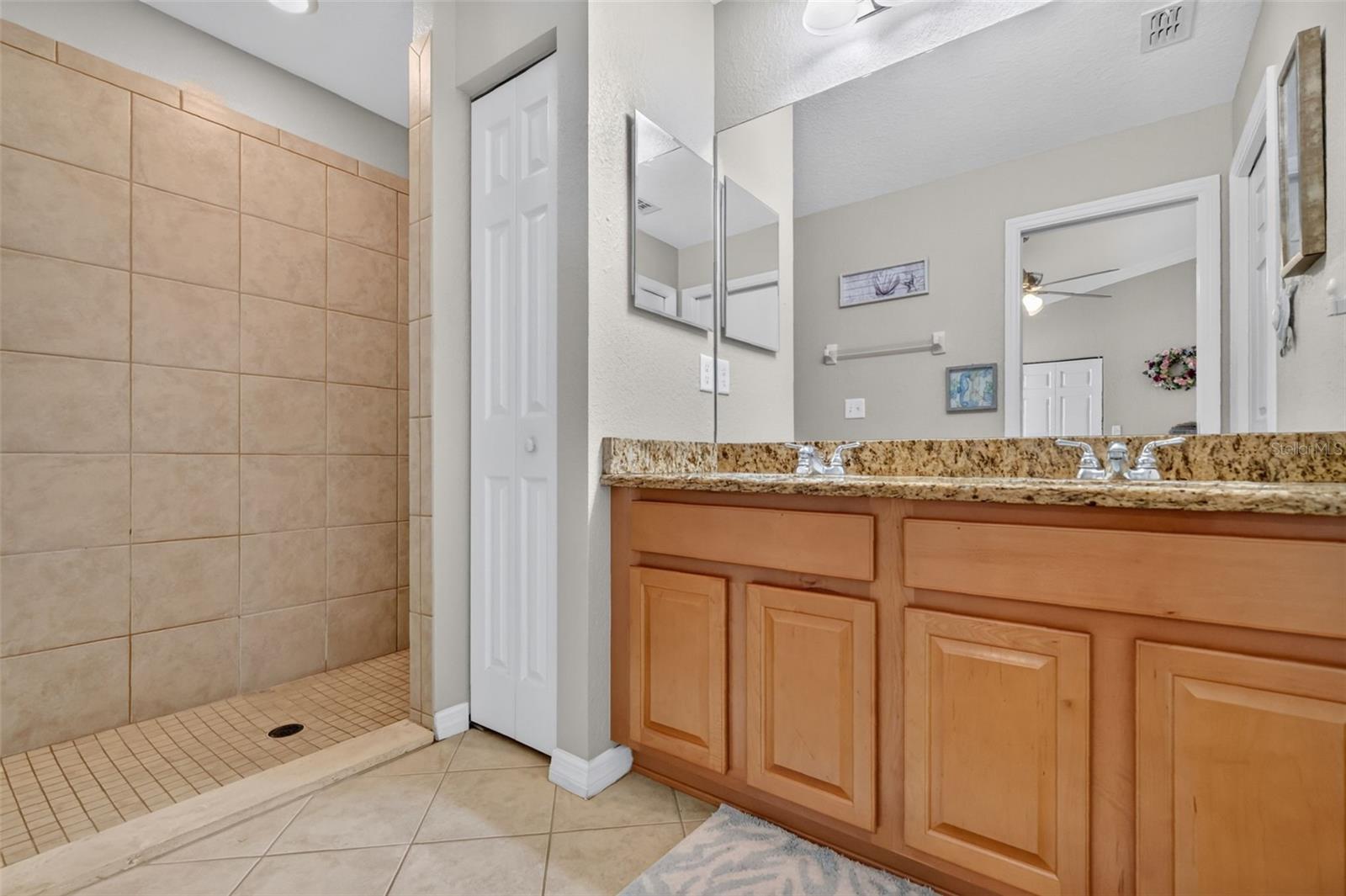 12446 Ne 52nd Loop Property Photo 17