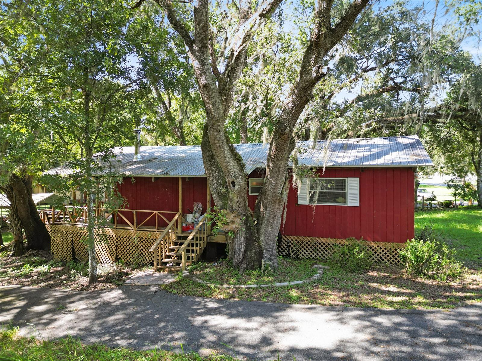 8370 Cr 647 Property Photo 3