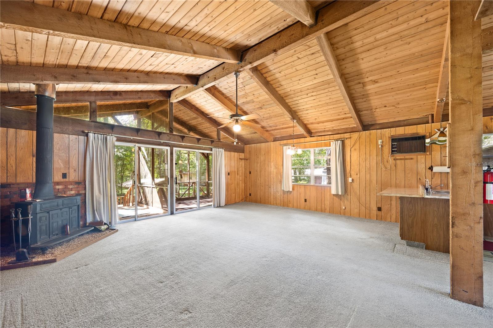 8370 Cr 647 Property Photo 17
