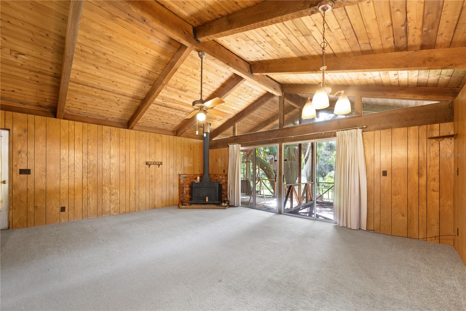 8370 Cr 647 Property Photo 18