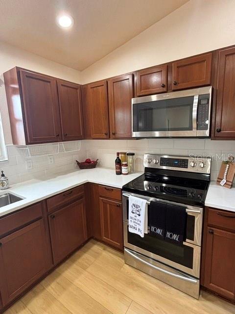 287 Mercer Way Property Photo 6