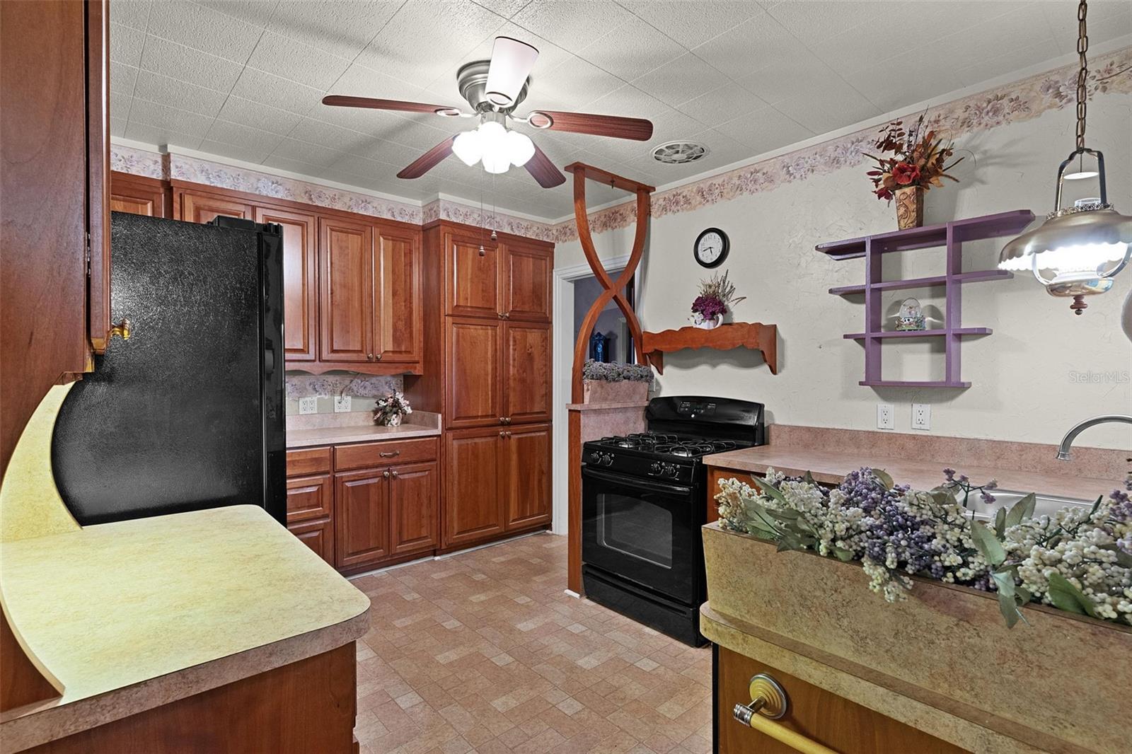 1024 E Orange Ave Property Photo 15