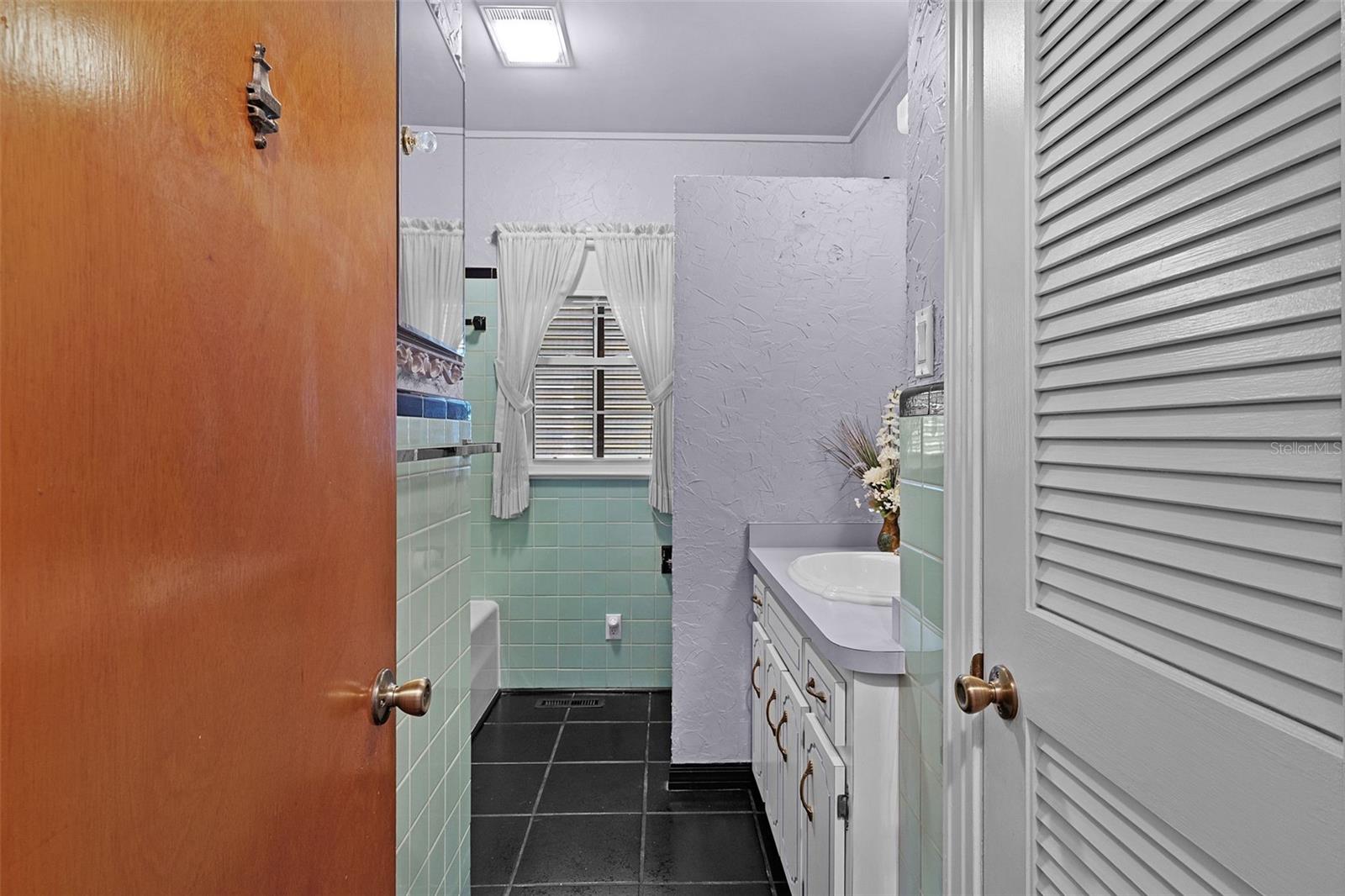 1024 E Orange Ave Property Photo 49