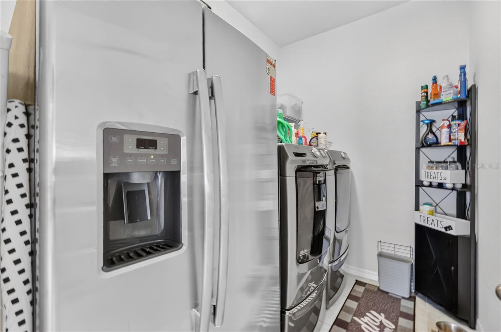 4036 Brookshire Cir Property Photo 11