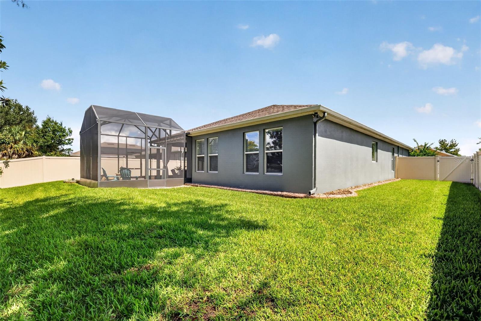4036 Brookshire Cir Property Photo 37