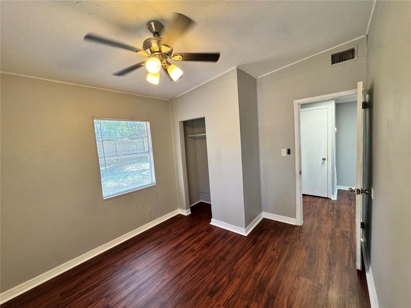 615 Danvers St Property Photo 8