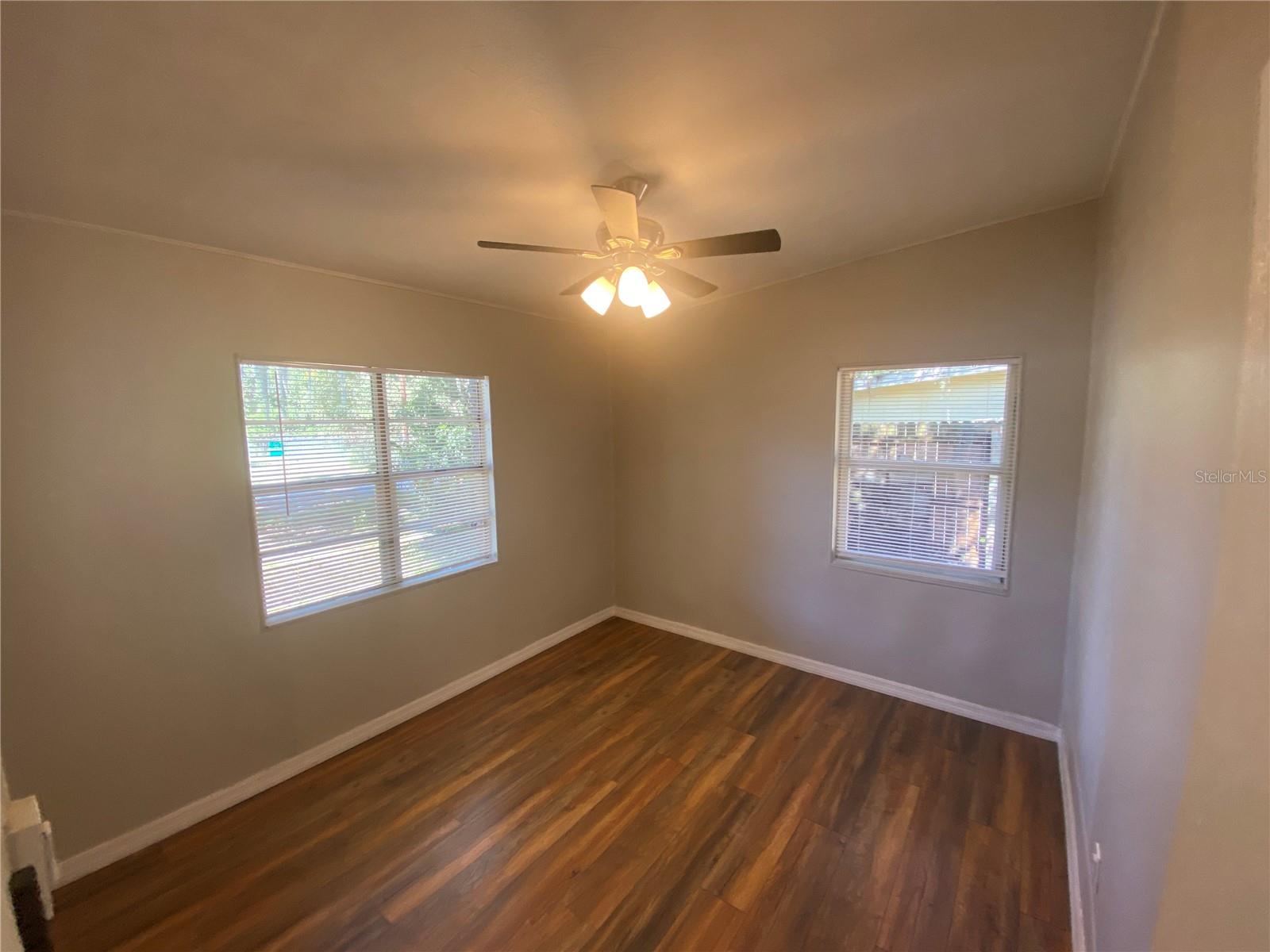 615 Danvers St Property Photo 11