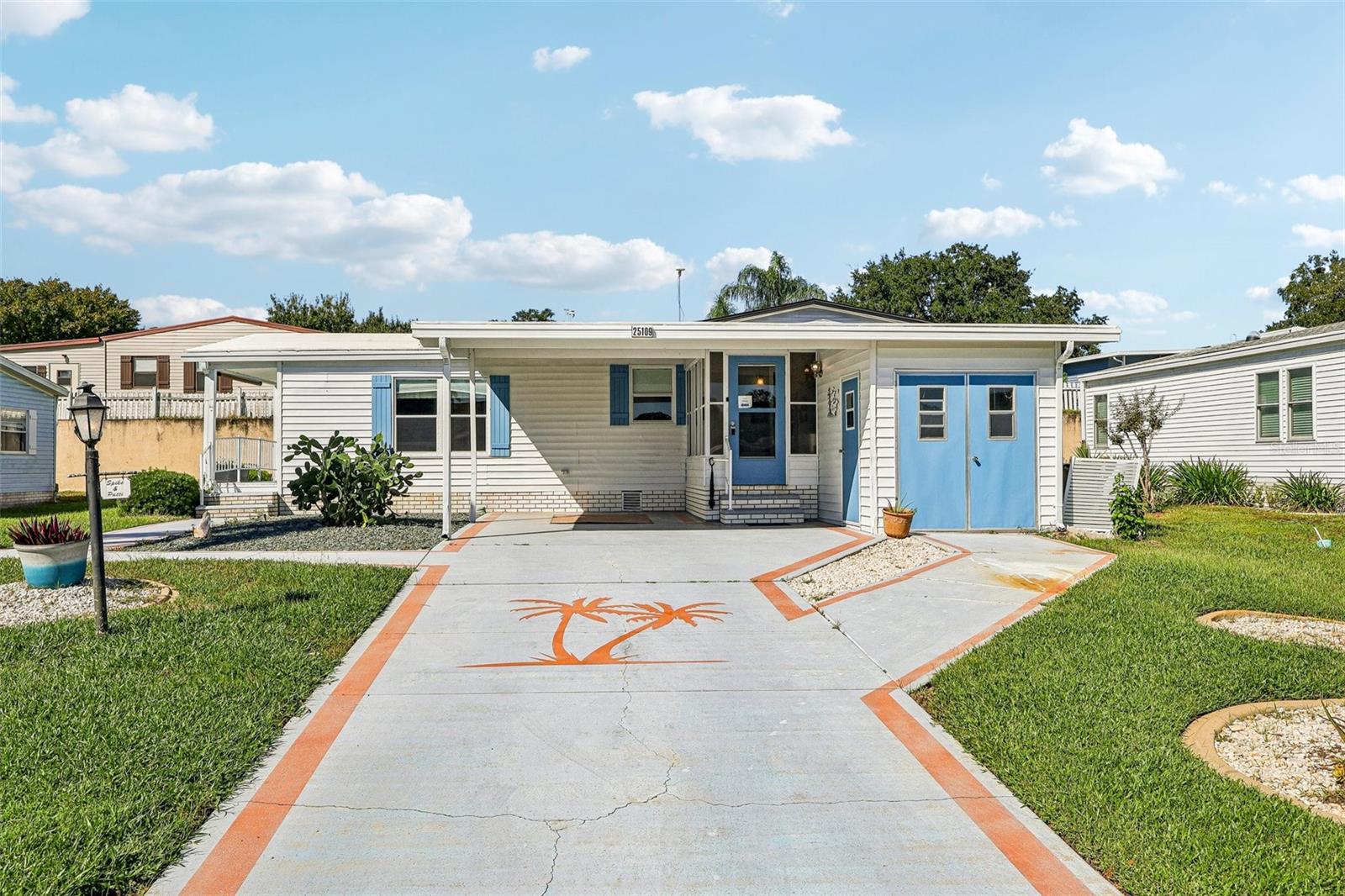25109 CLIFFORD HL Property Photo 1