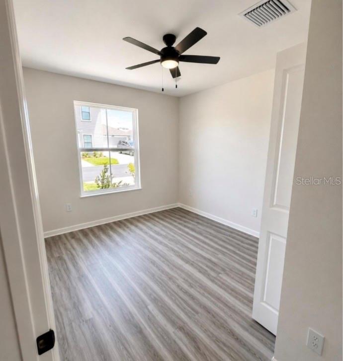 2440 Bowling Ter Property Photo 14