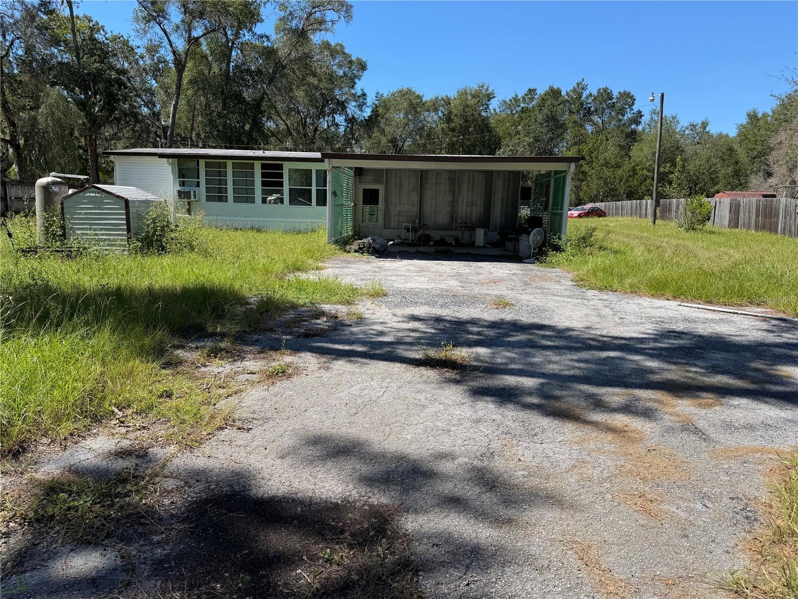 9494 N Northcut Ave Property Photo 1