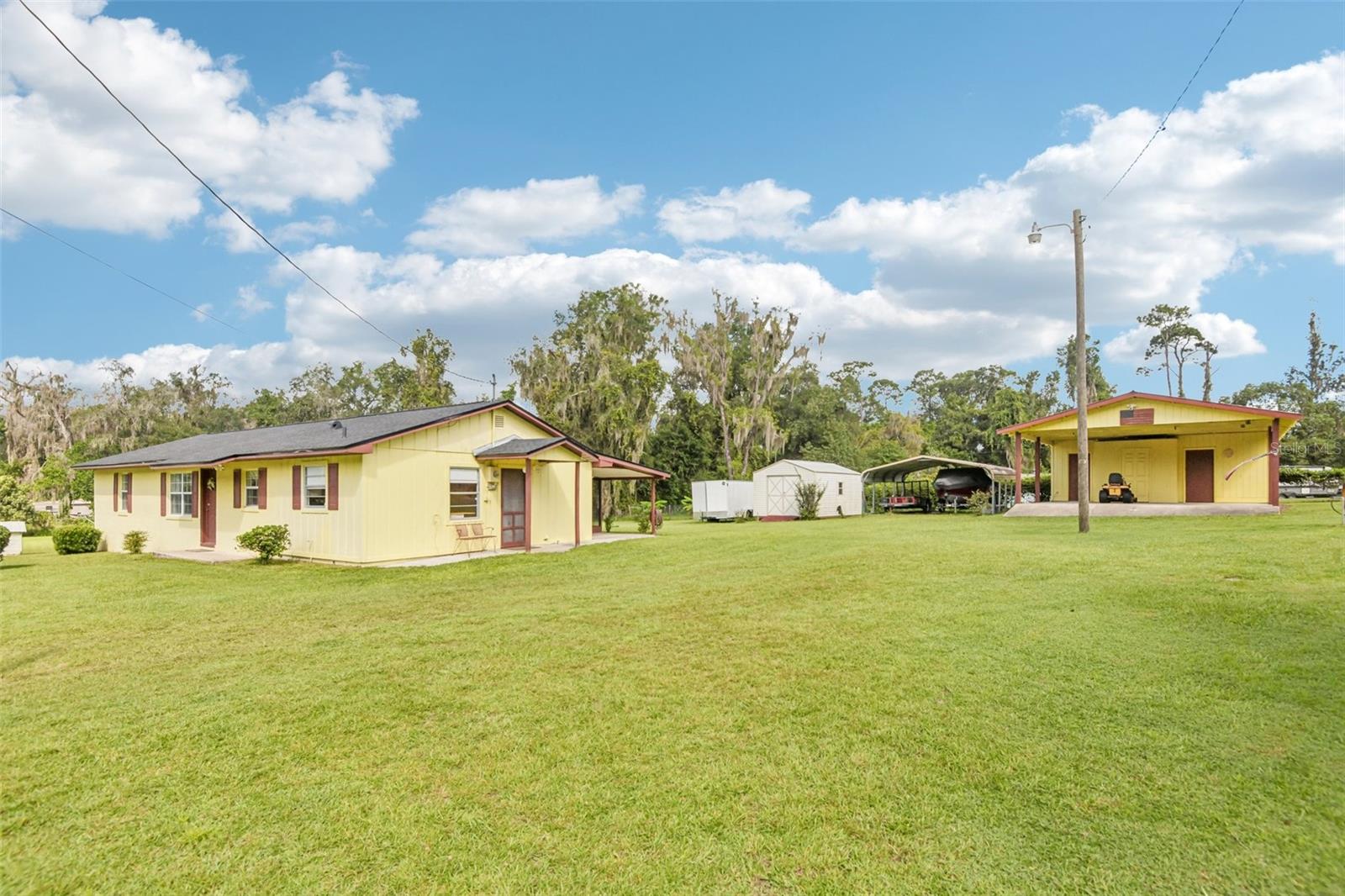 8560 Cr 638 Property Photo 3