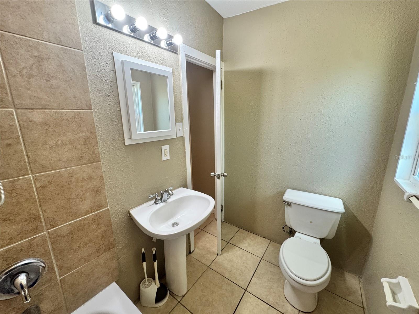 607 Danvers St Property Photo 12