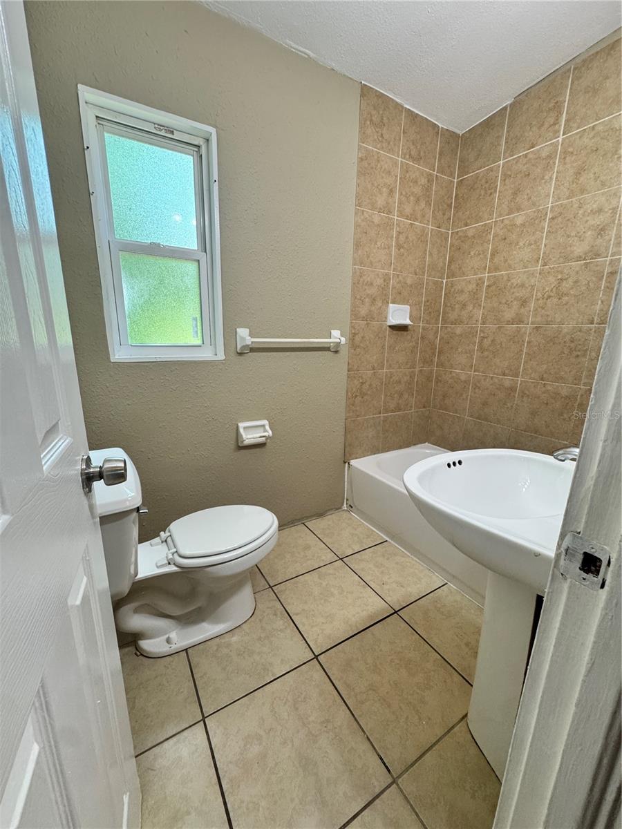 607 Danvers St Property Photo 13