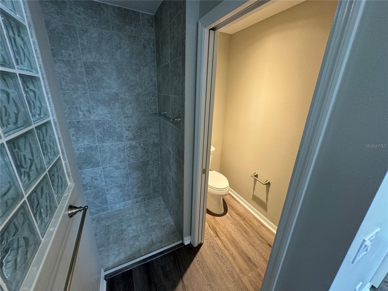 11221 Hess Way Property Photo 17