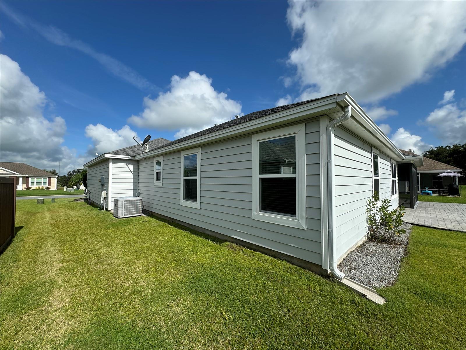 11221 Hess Way Property Photo 23