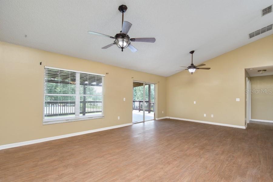 11855 Clair Pl Property Photo 9