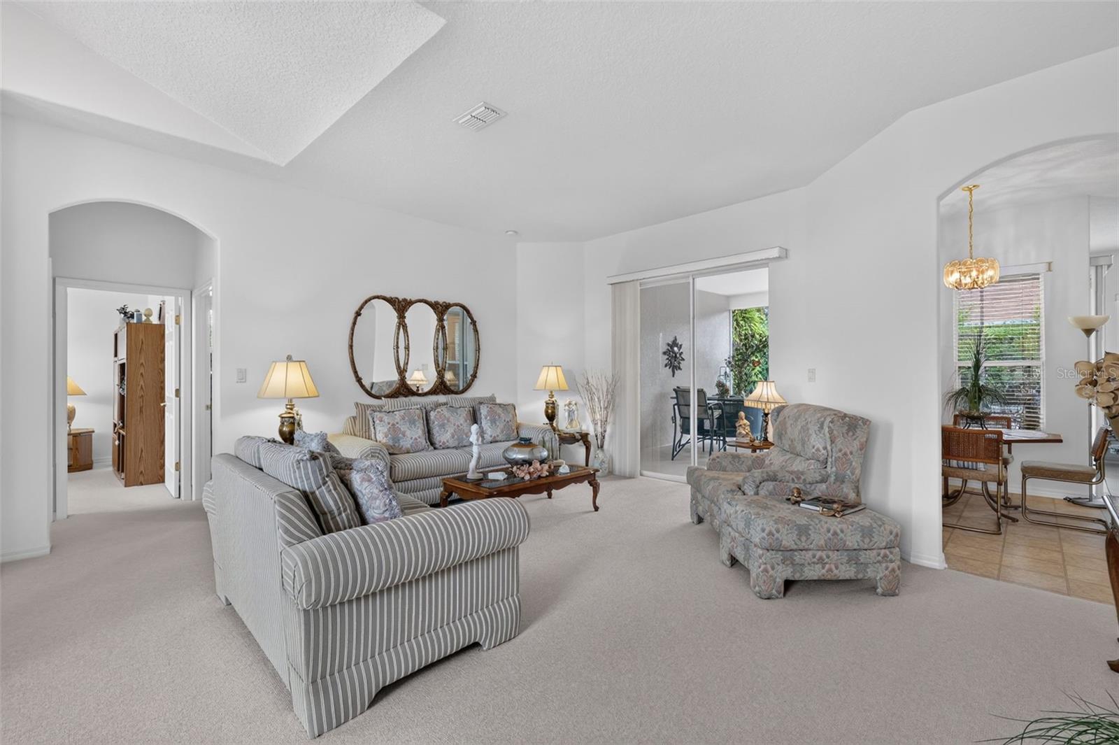 5418 Barnwell Ct Property Photo 6