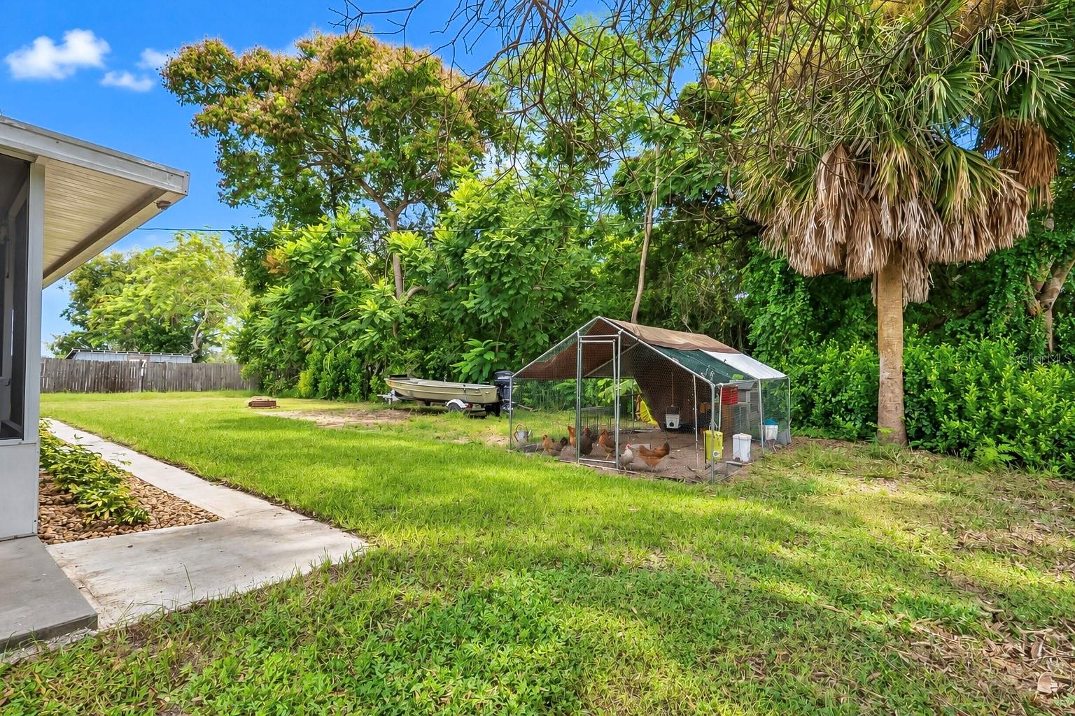 144 Oak St Property Photo 30
