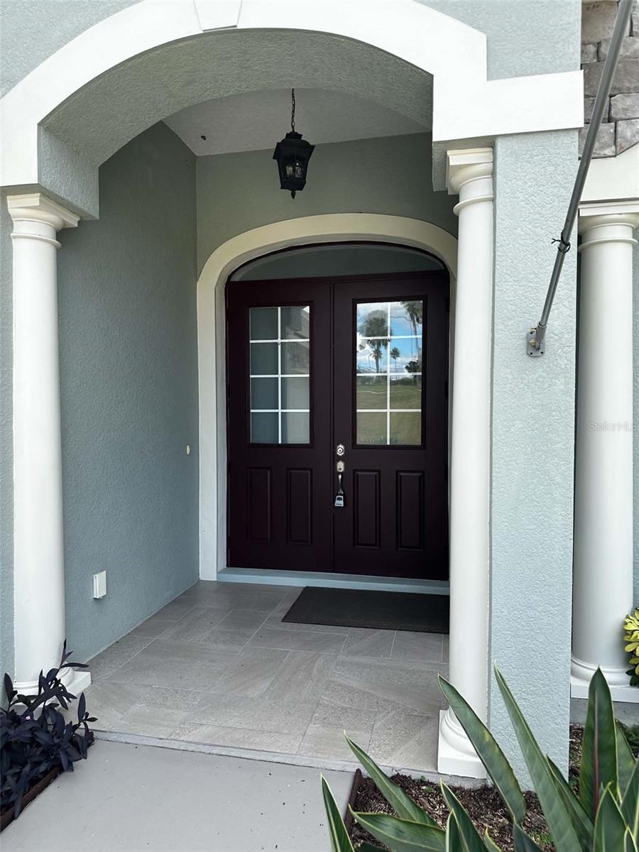 17710 Palm View Cir Property Photo 2