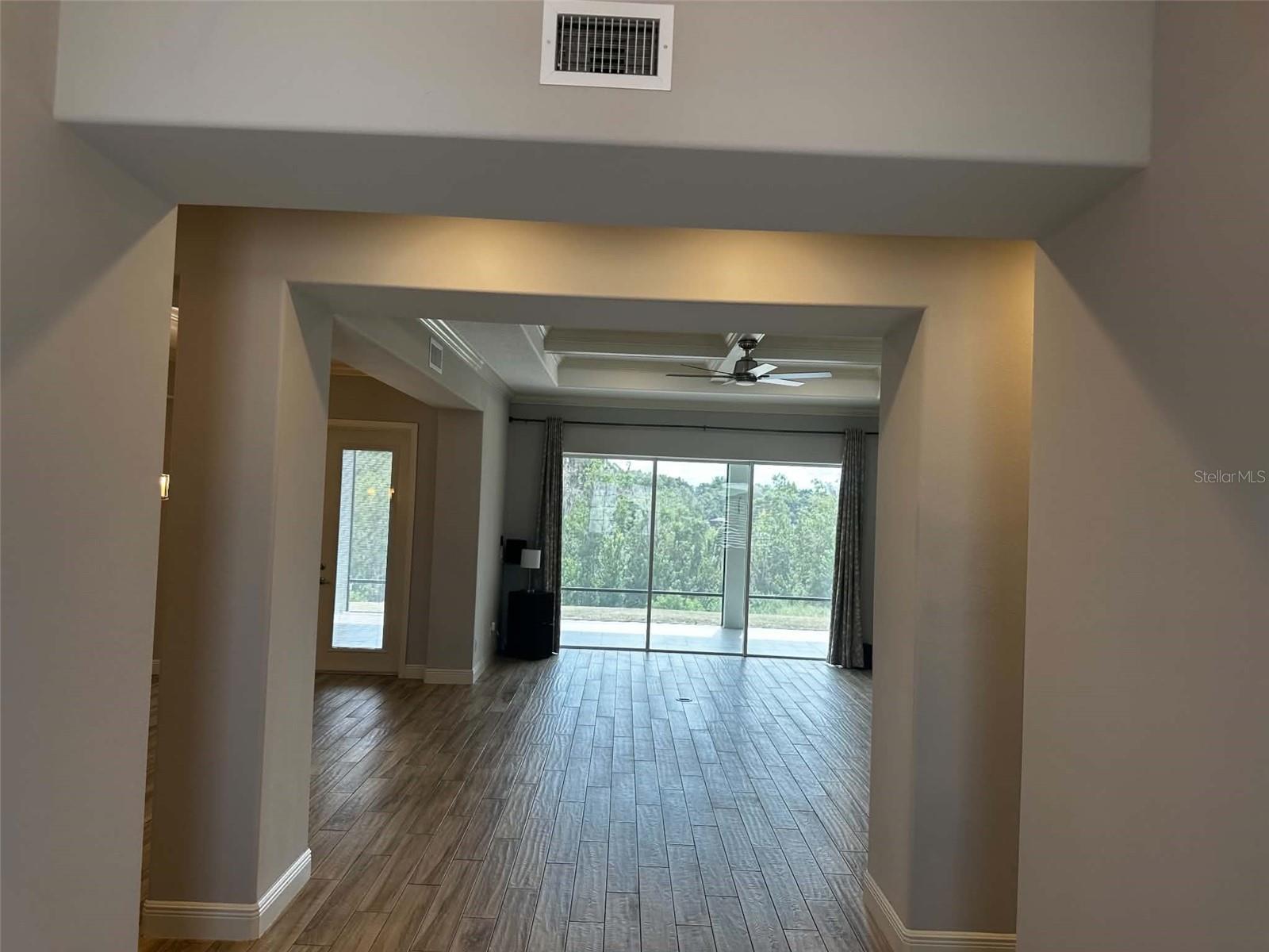 17710 Palm View Cir Property Photo 4