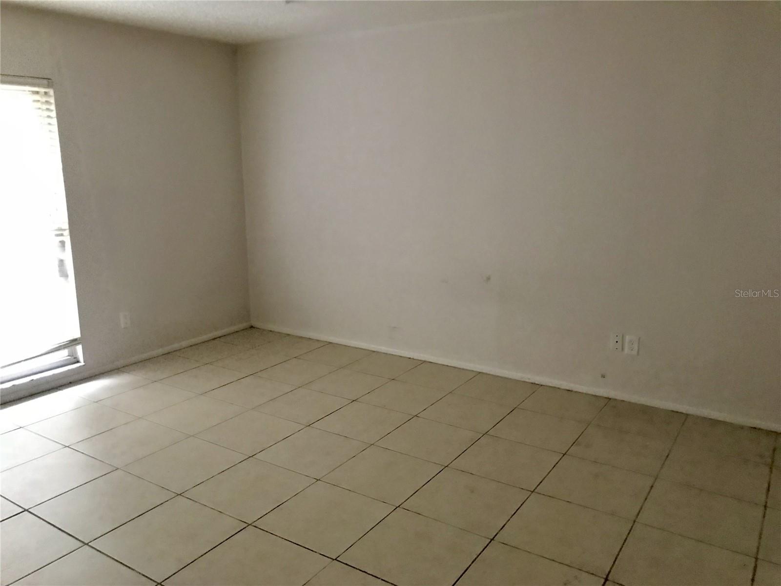 241 Edgewood Dr Property Photo 5