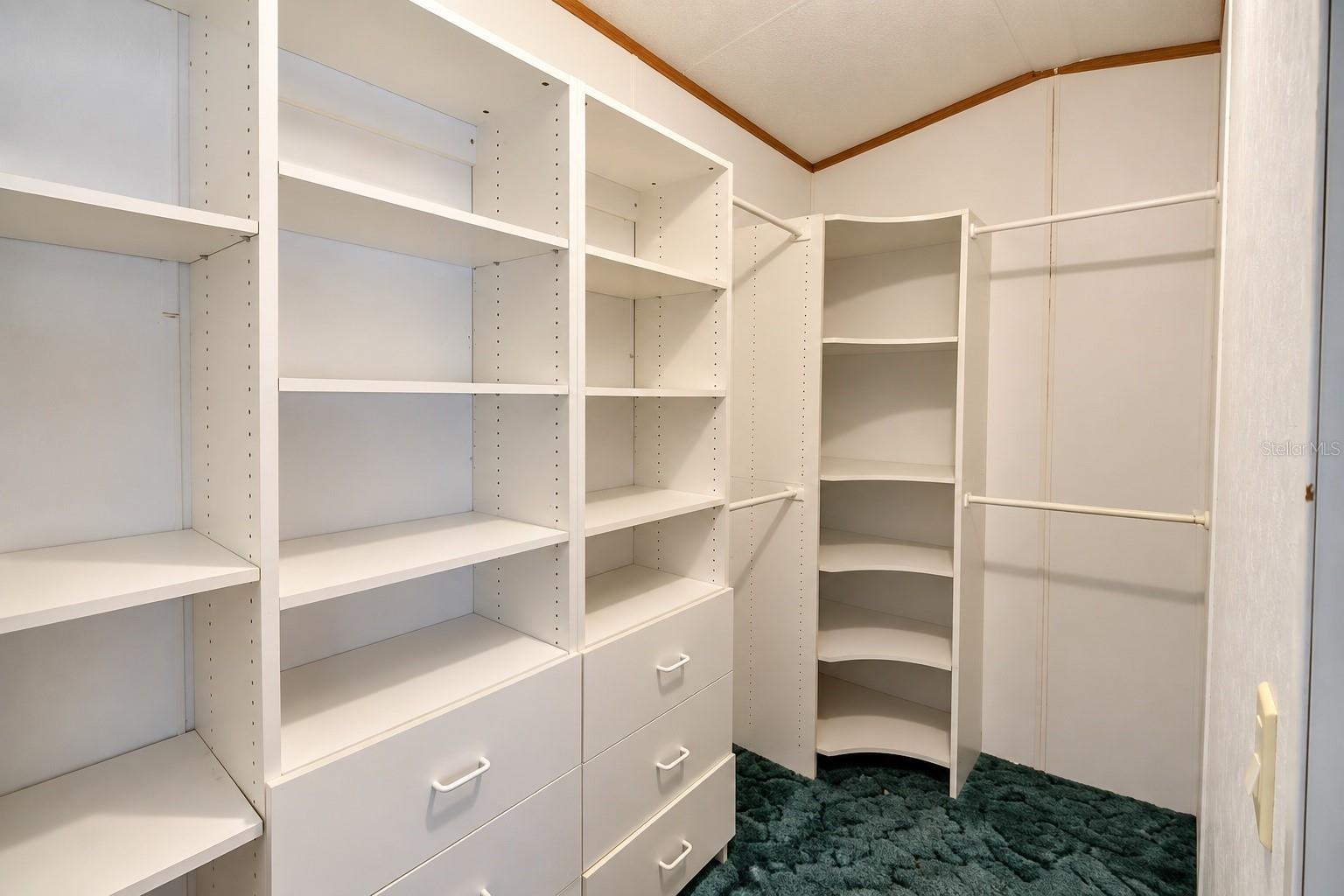 3657 E Flint Ln Property Photo 17