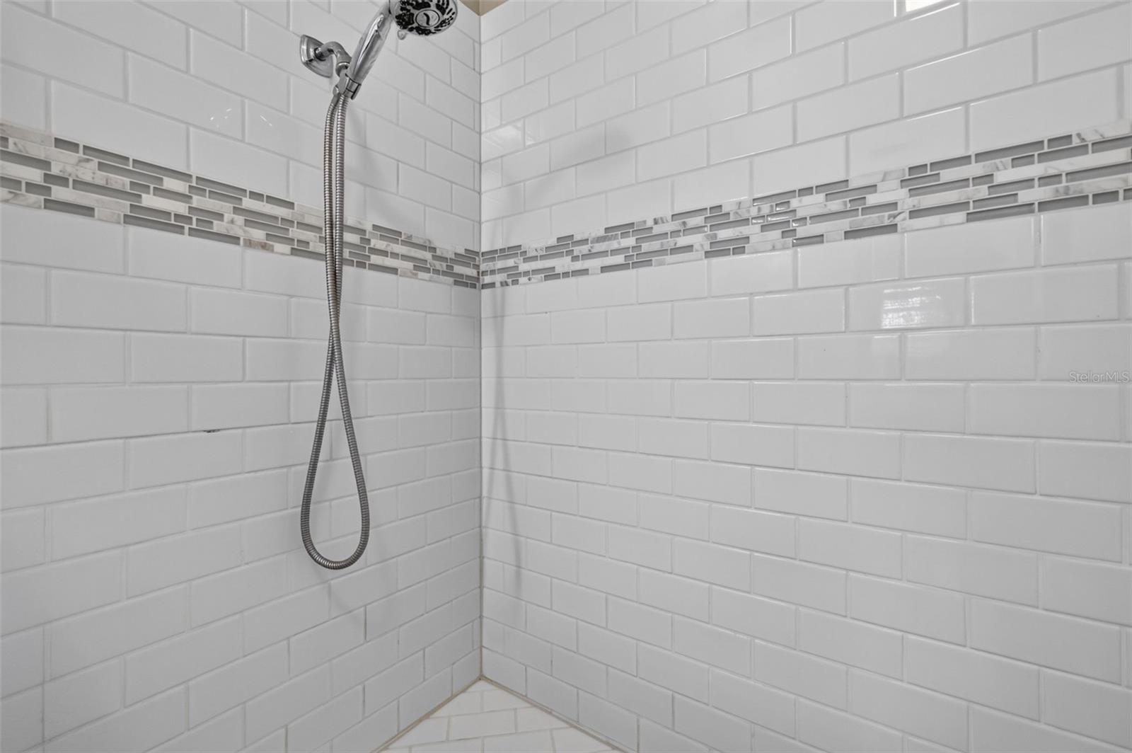 2009 Bayside Ave Property Photo 23
