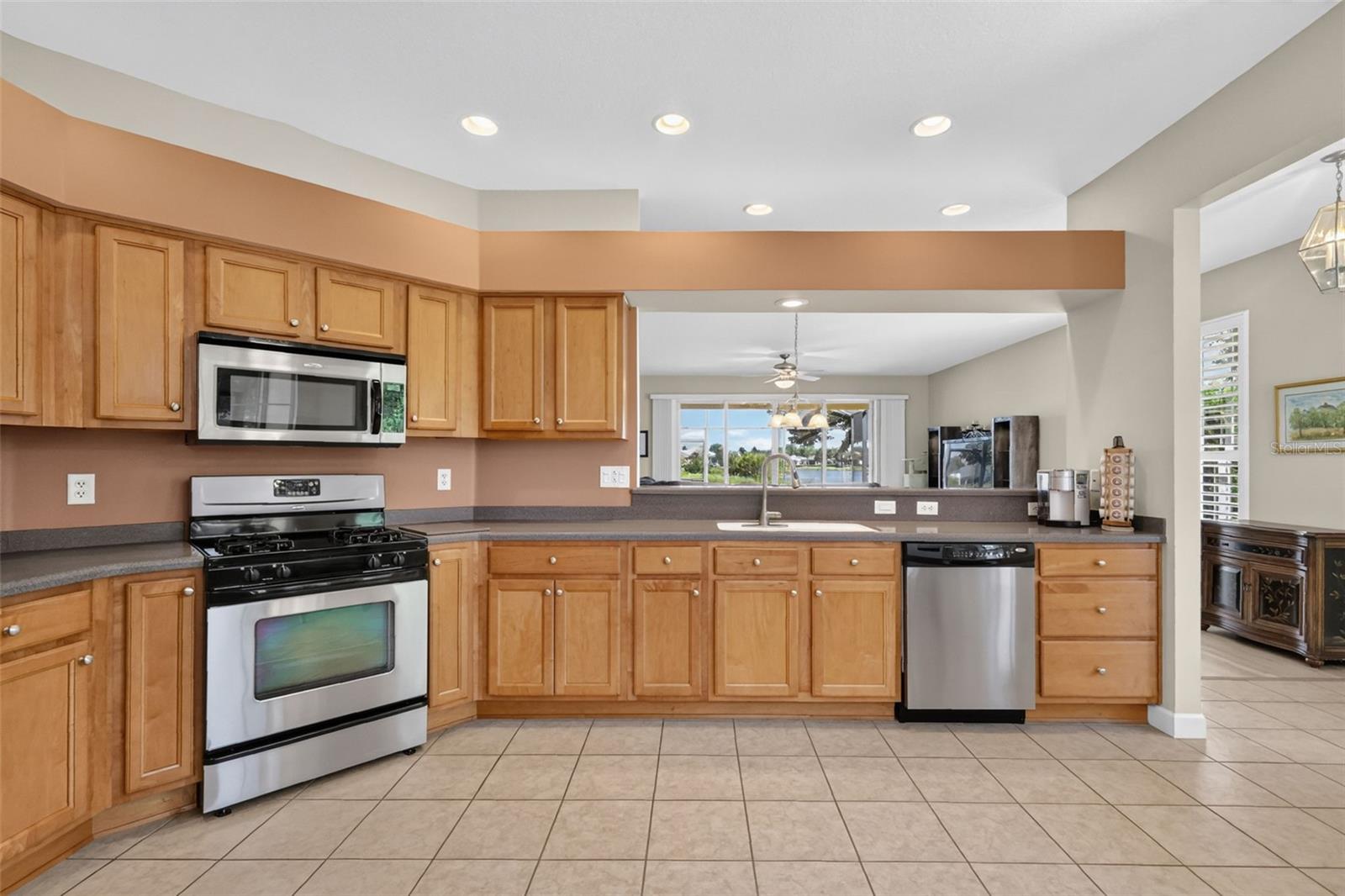 2359 Wakefield Way Property Photo 10