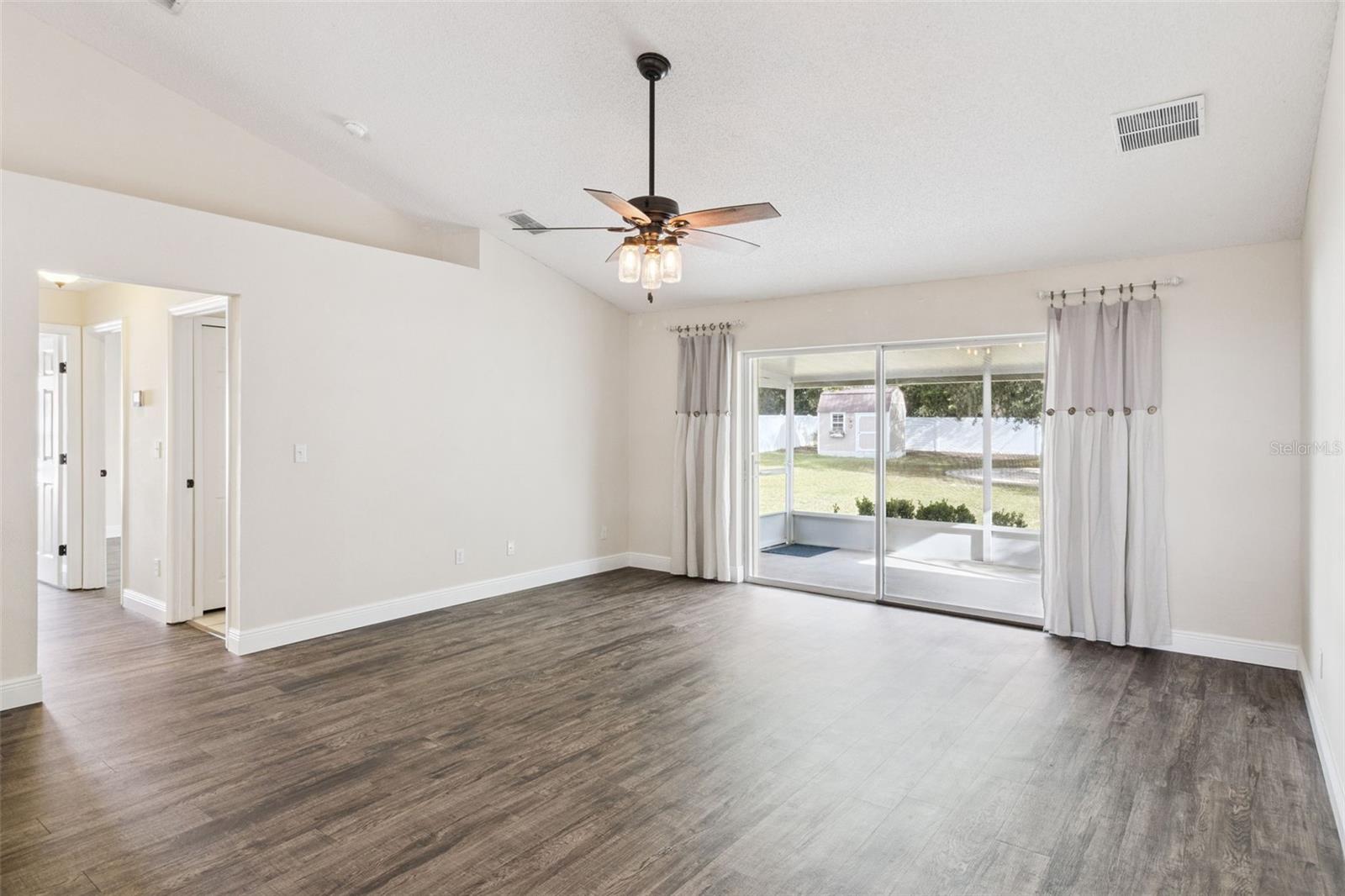 552 Hatchwood Dr Property Photo 11