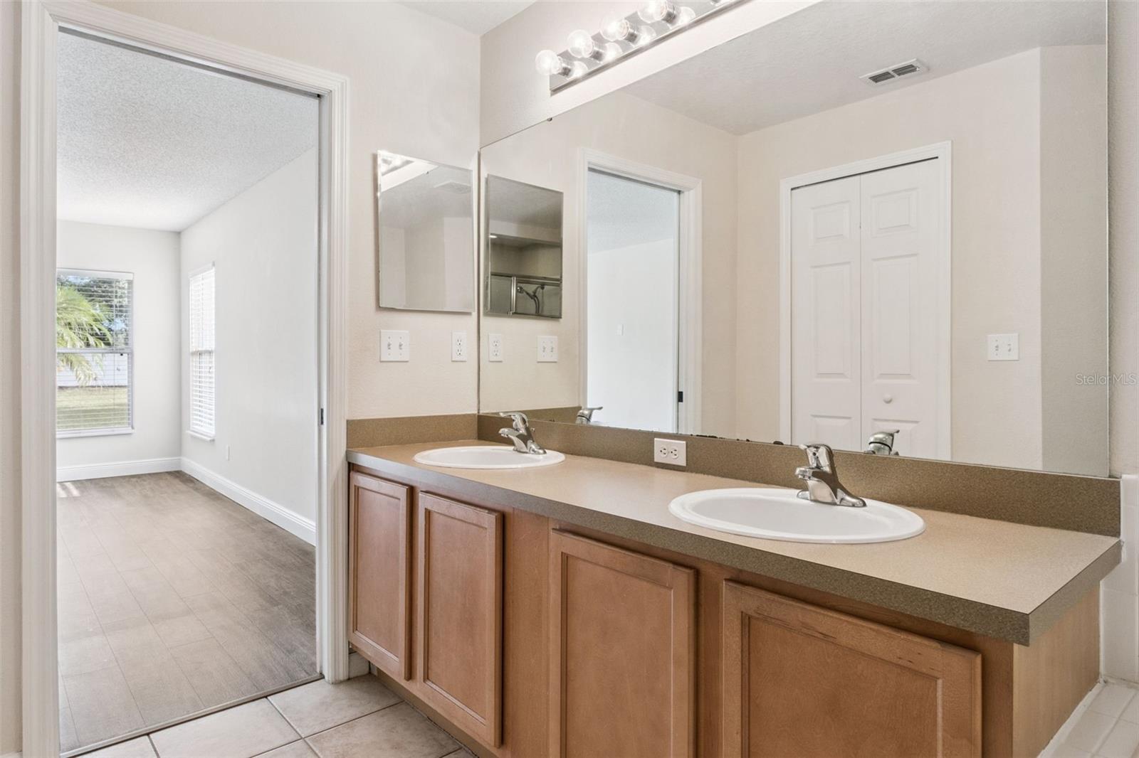 552 Hatchwood Dr Property Photo 19
