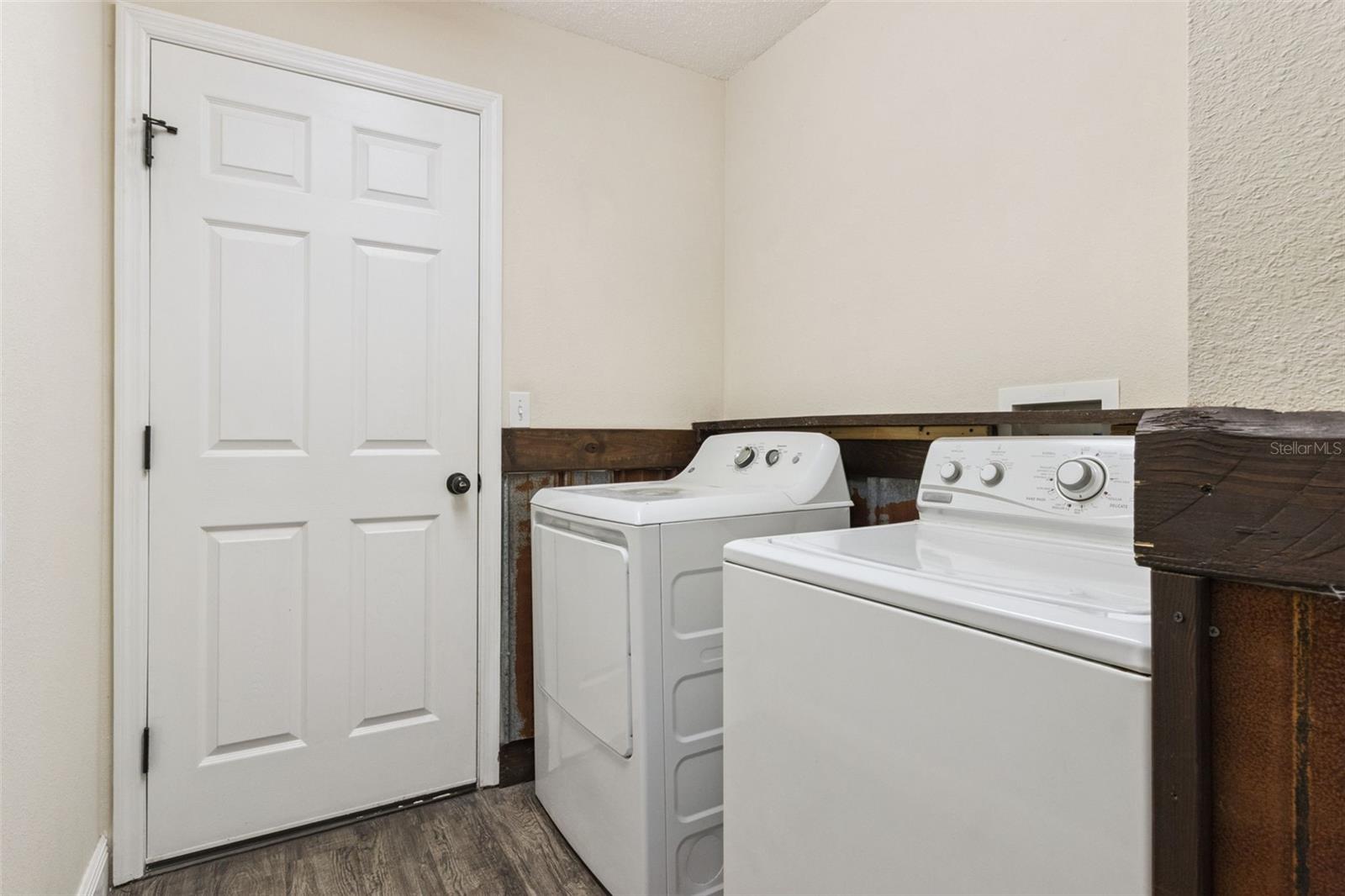 552 Hatchwood Dr Property Photo 26