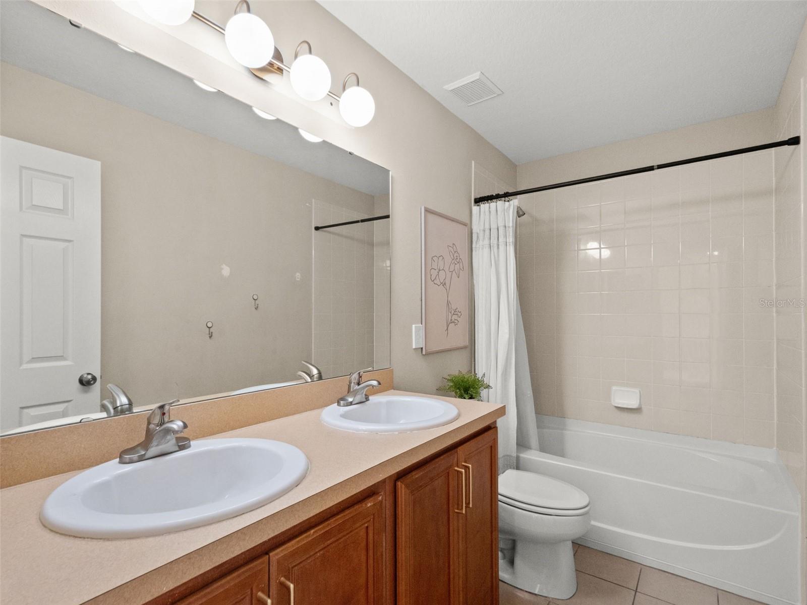 822 N Jacks Lake Rd Property Photo 41