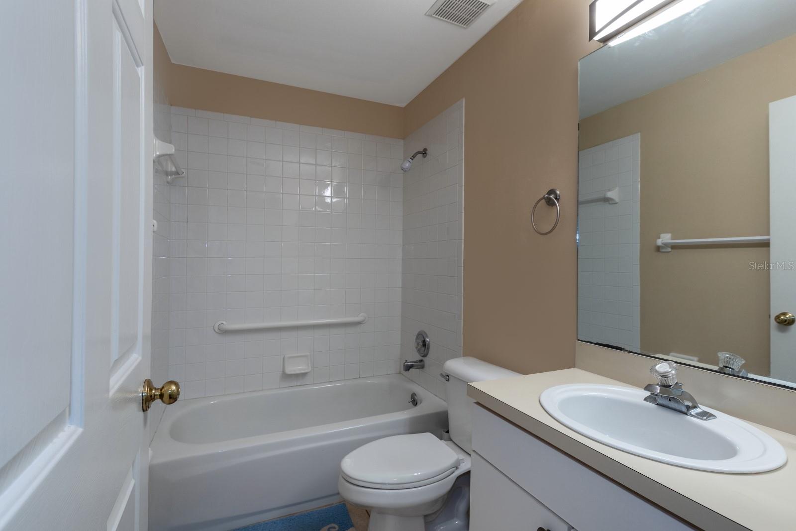3005 Andover Ct Property Photo 7