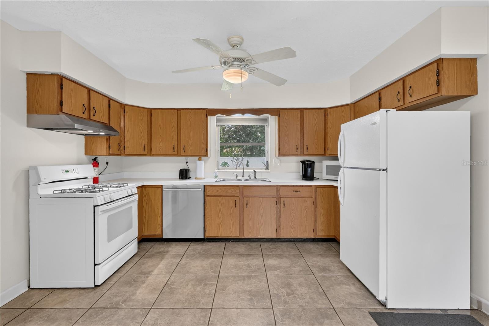 2329 Southland Rd Property Photo 12