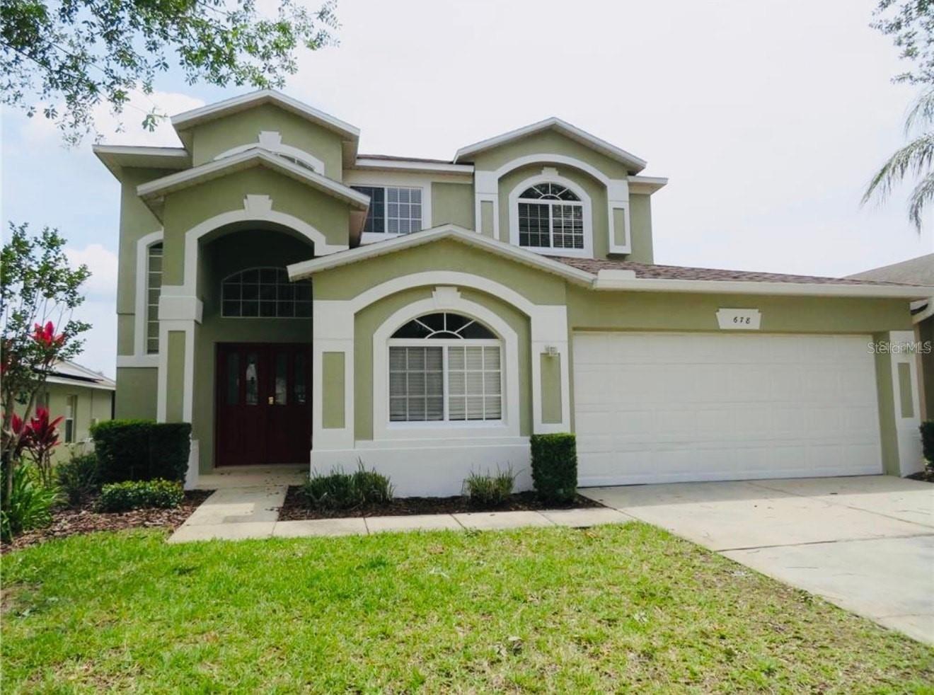 678 Henley Cir Property Photo 1